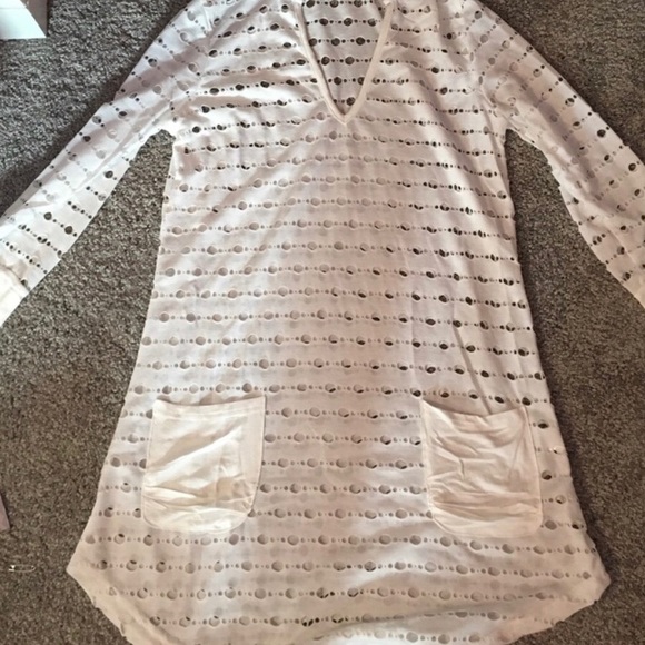 St. Tropez West white beach cover up! - Picture 8 of 8